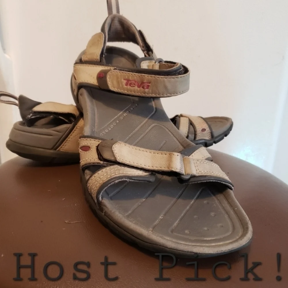 Teva Men's 9 Slingback Sandals Tan Anatomic Footbed Hook Loop Outdoors Hike EUC
